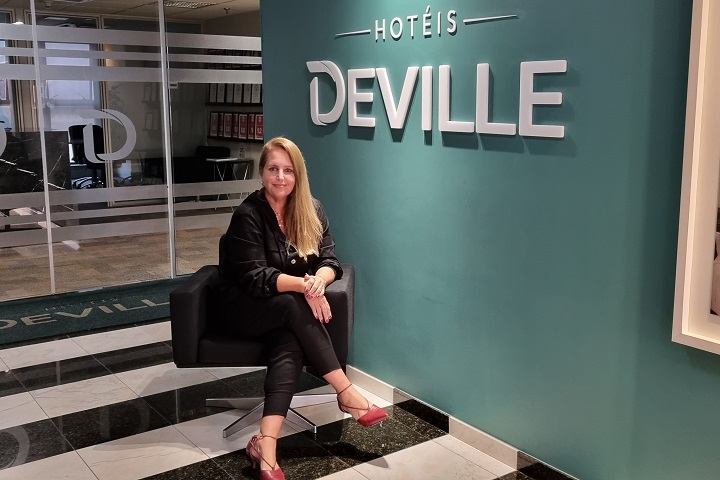 Flavia Zülzke - hotéis deville - lobby