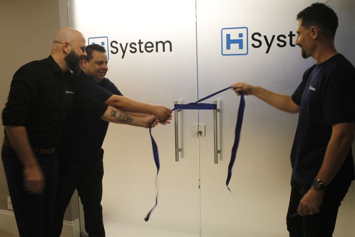 HSystem - 11 anos de fundação e nova sede